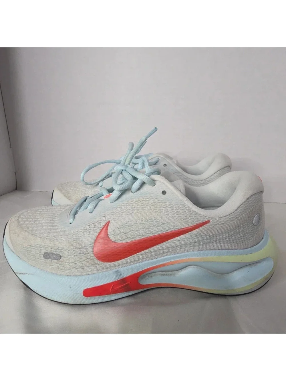 Nike Journey Run Women’s 7.5 FJ7765-101 White Blue Orange Running Shoes